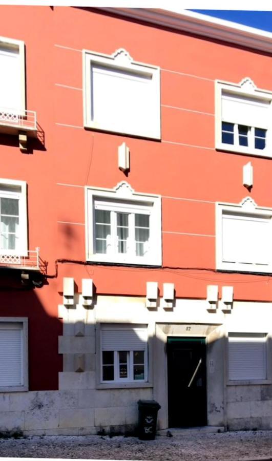 Sunny In A Typical Neighborhood Apartamento *